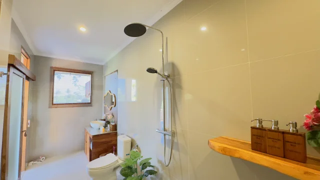 Modern bathroom with premium fixtures at Jambangan Bali Villa Ubud